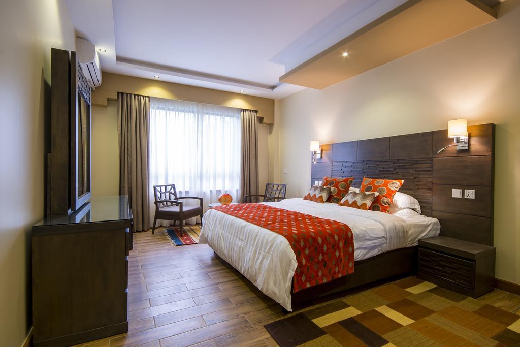 Bidwood Suite Hotel Nairobi Bagian luar foto